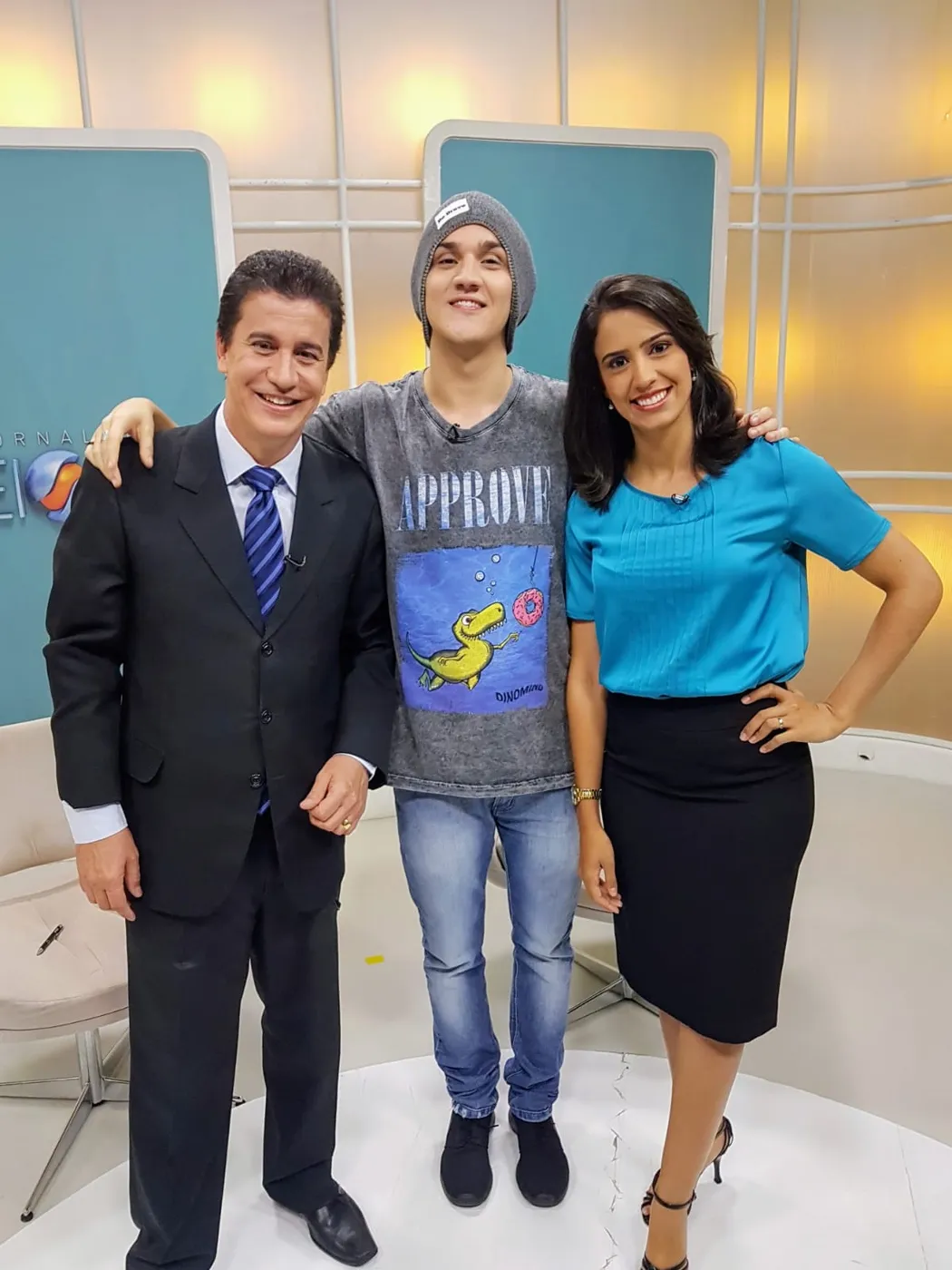 Jordevá Rosa durante sua trajetória no Jornal do Meio Dia